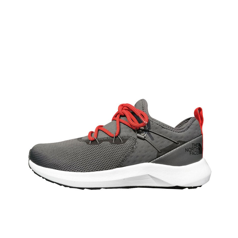 The North Face Surge Highgate 3UZI 训练鞋