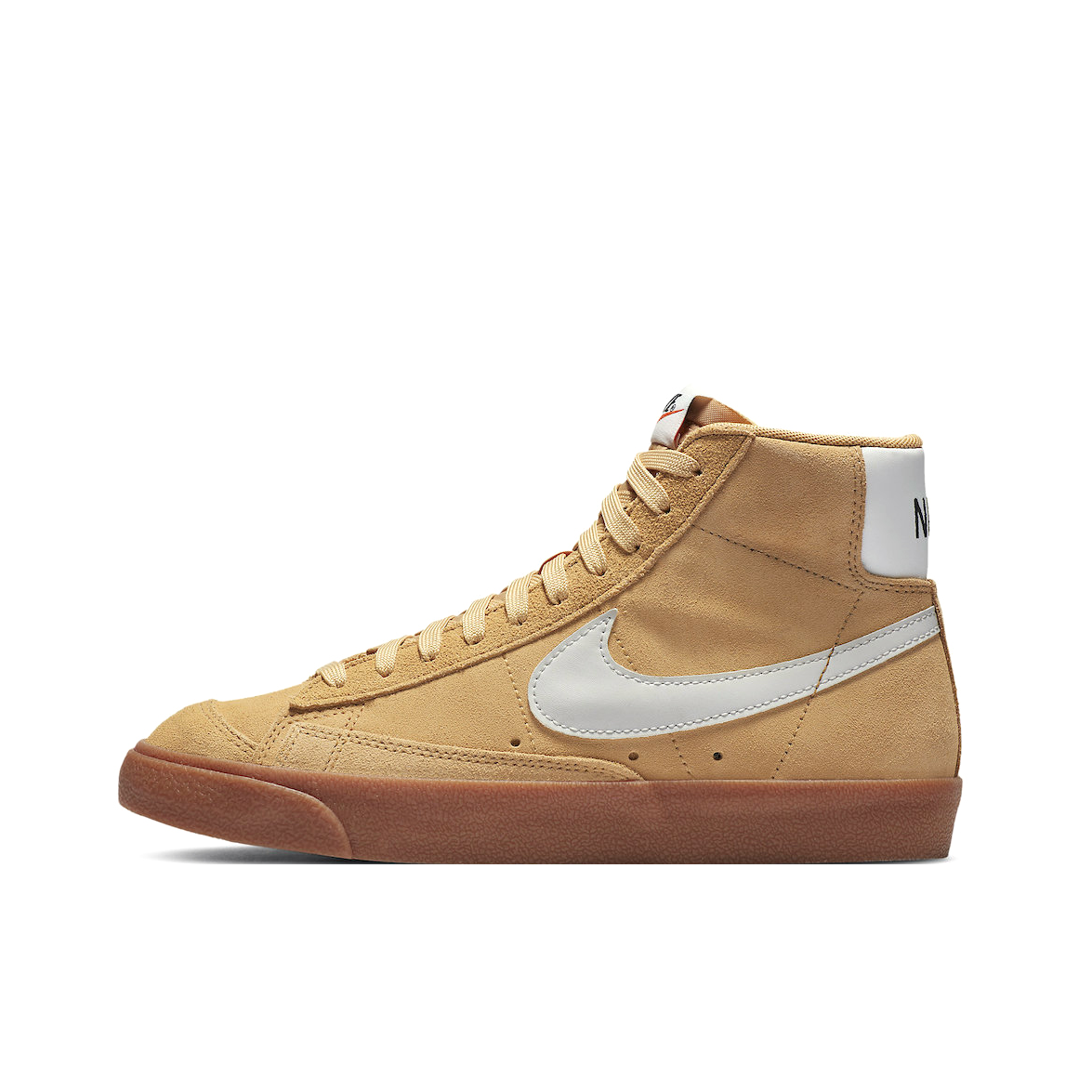 推荐商品：Nike Blazer 板鞋 经典复古防滑舒适百搭 中帮/绒面/小麦色/白色