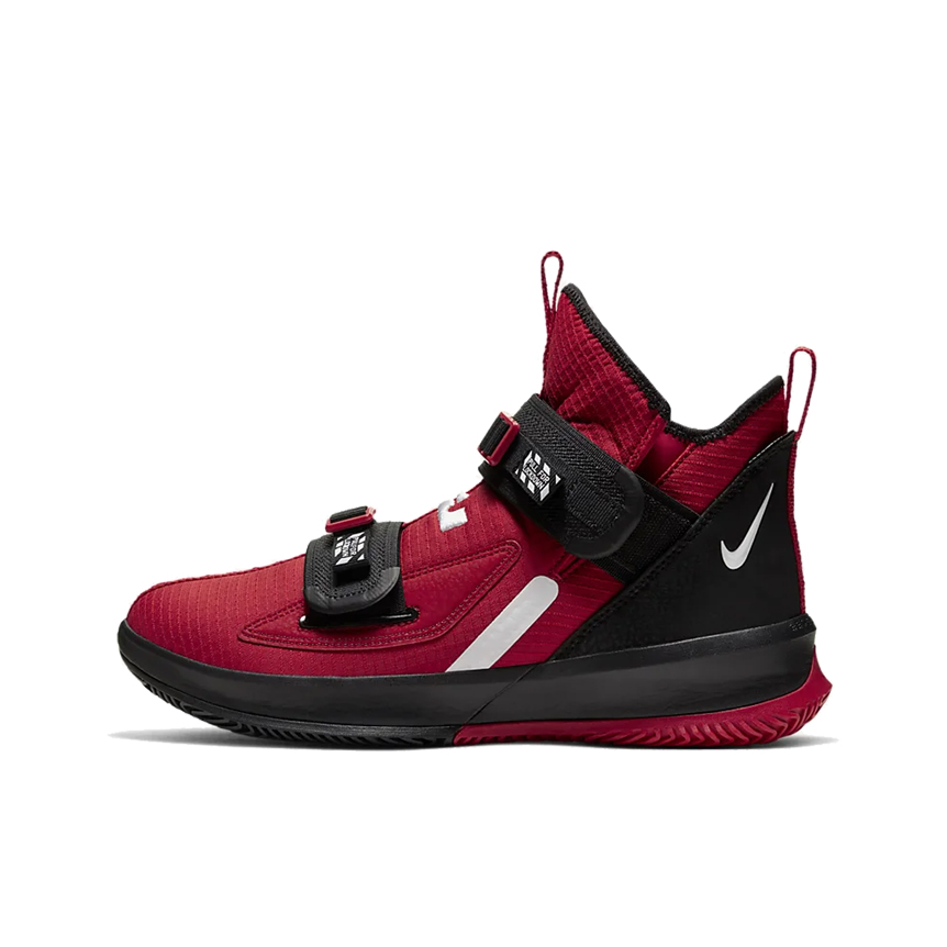 推荐商品：Nike LeBron Soldier 13 士兵13 缓震回弹 耐磨防滑 舒适百搭 包裹性支撑 魔术贴 圆头合成革 织物 实战 篮球鞋 University Red/Black/White 红黑