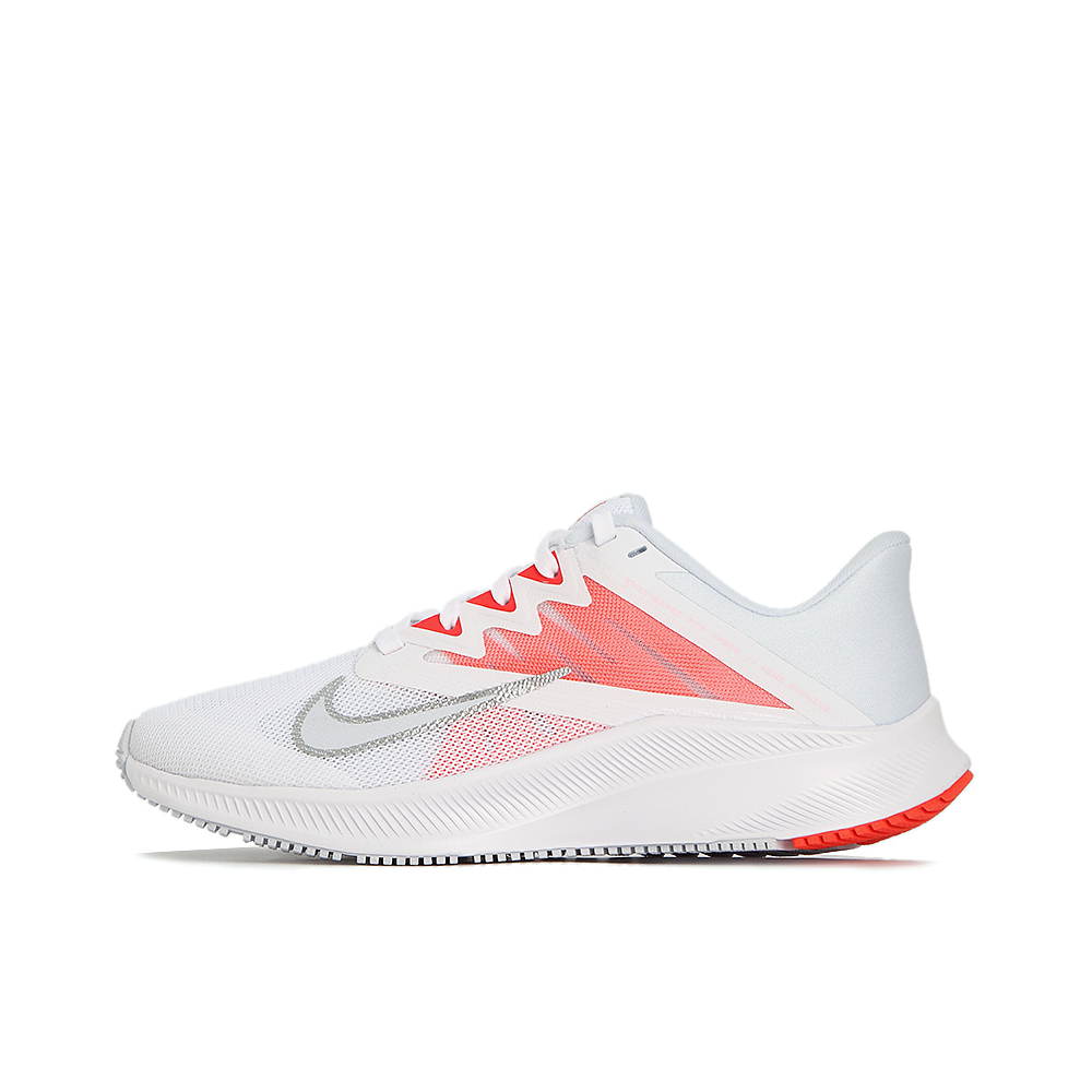 推荐商品：Nike Quest 3 跑鞋 网面透气减震轻便防滑耐磨舒适防水 白色/橙色