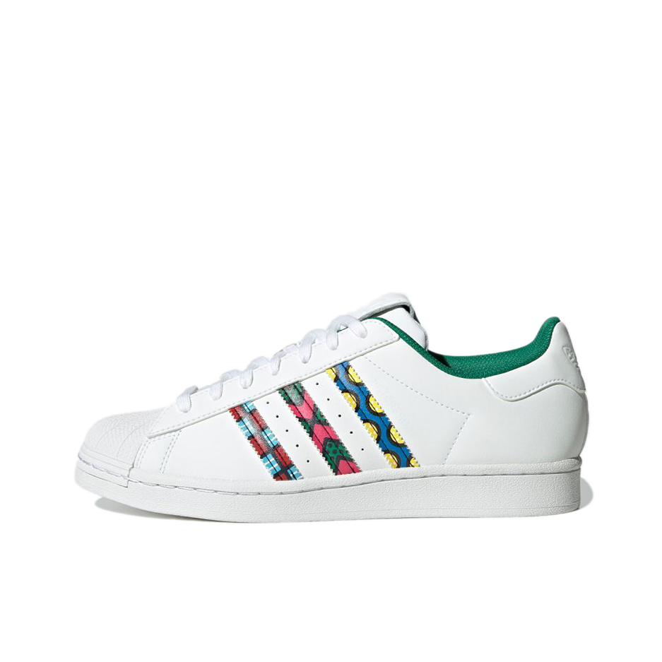 推荐商品：【宋雨琦同款】 adidas Originals Superstar 板鞋 轻便贝壳头薄底舒适百搭耐磨复古 白绿彩