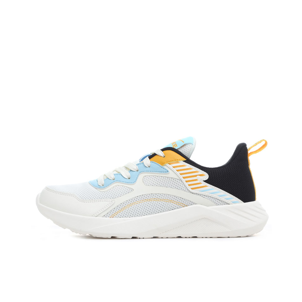 推荐商品：鸿星尔克 运动系列 防滑耐磨 网面透气 轻便软底 舒适百搭 跑鞋 51121103065 橡芽白/正黑