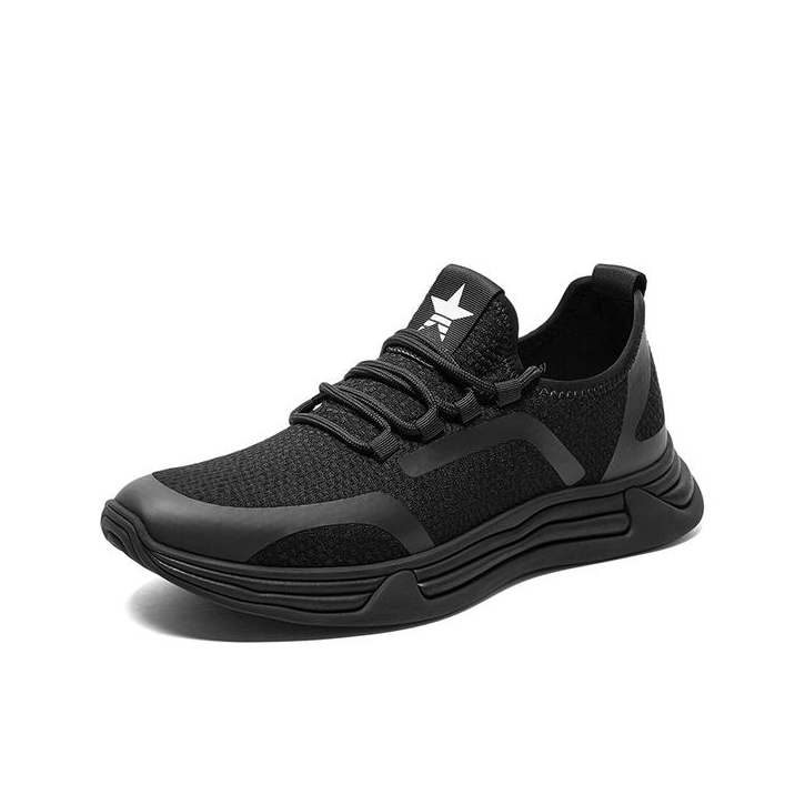 Tata 休闲运动鞋 VAG01CM9