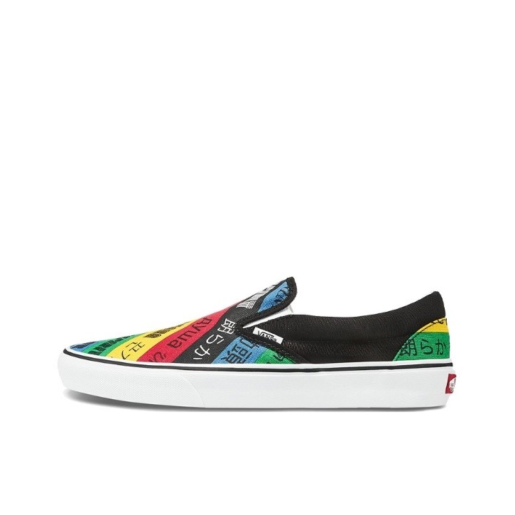 推荐商品：Vans/范斯 Classic Slip-on 防滑 简约 棋盘格 一脚蹬 百搭 休闲 帆布鞋 印花/黑色/蓝色