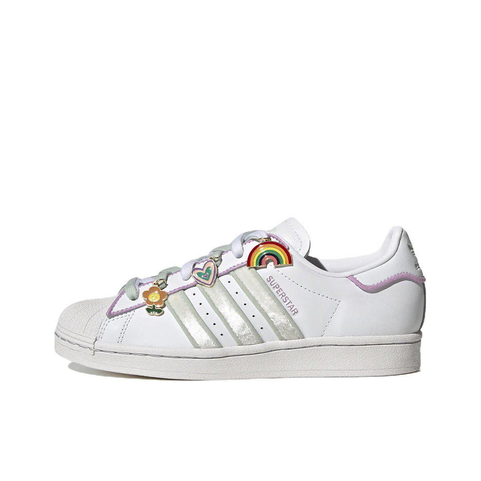 推荐商品：【宋雨琦同款】 adidas Originals Superstar 板鞋 轻便贝壳头薄底舒适百搭耐磨复古 女款/白色
