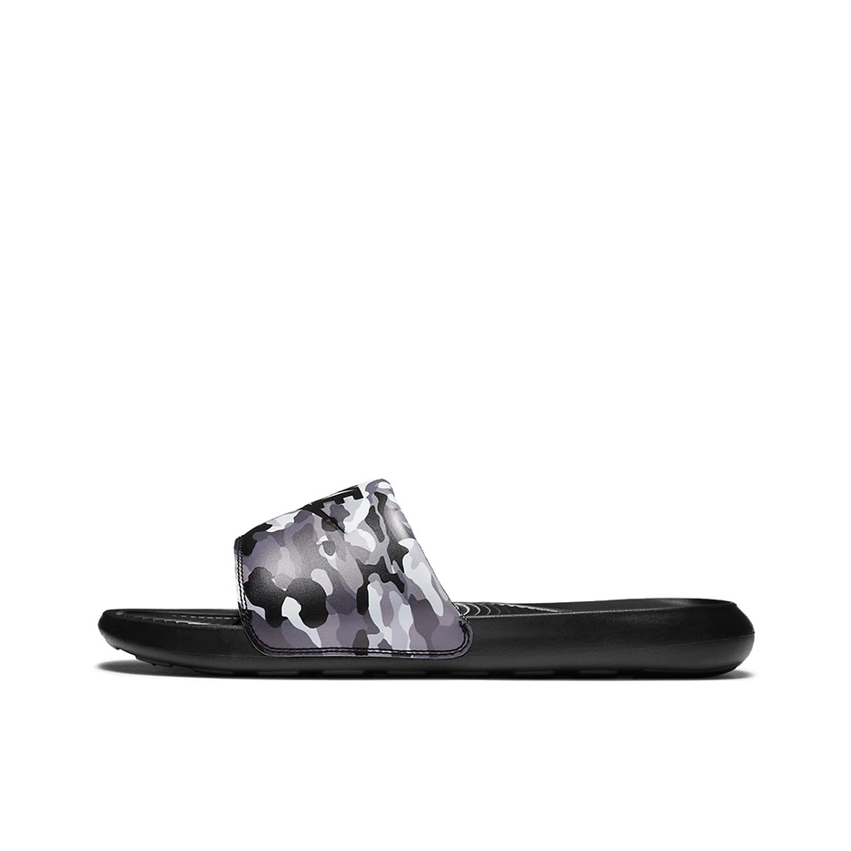 推荐商品：Nike Victori One Slide 回弹缓震 防滑耐磨 舒适轻便 透气 防水 运动 一字 拖鞋 灰迷彩