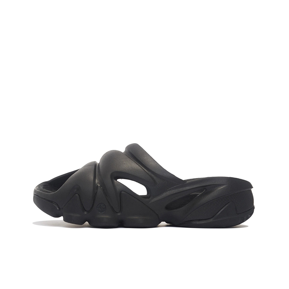 推荐商品：李宁 Summer Holiday 重燃Slipper 潮流时尚 舒适 轻便透气 拖鞋 黑色