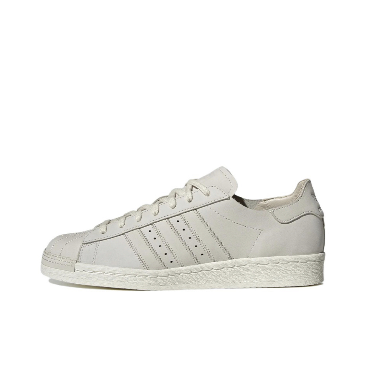 推荐商品：adidas Originals Superstar 82 板鞋 轻便简约复古贝壳头防滑防水贴合 米白/亮白