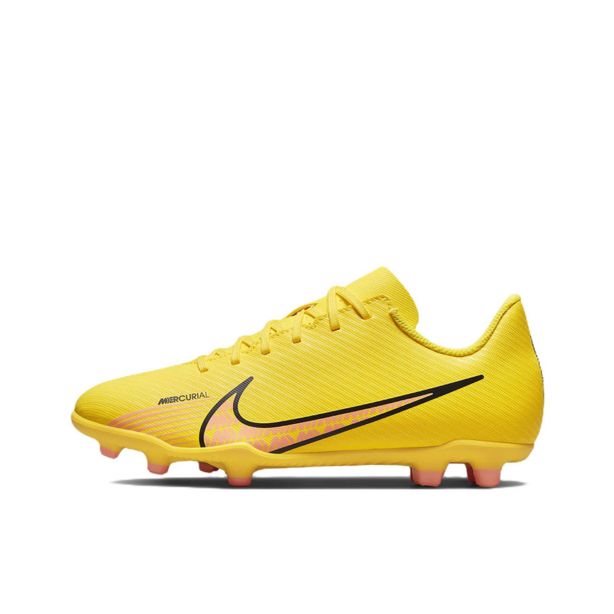 推荐商品：Nike Mercurial Vapor 15 Club FG/MG 低端 胶质混钉 人造草坪 圆头耐磨 足球鞋 大童/黄色/粉色