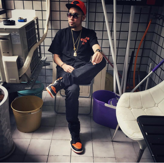 爱收小老弟也爱收藏球鞋的mchotdog