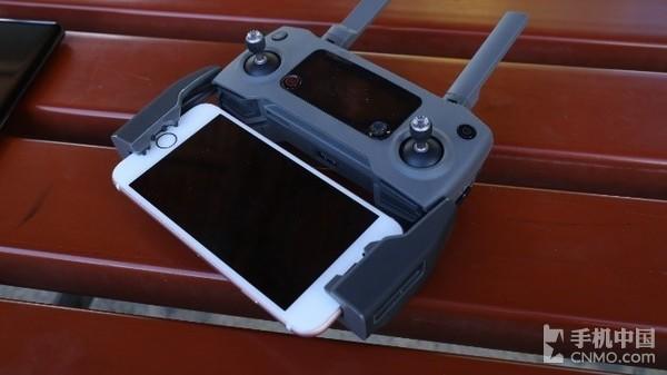 4.7英寸的iPhone 6s适配Mavic 2遥控器 4.7英寸的iPhone 6s适配Mavic 2遥控器