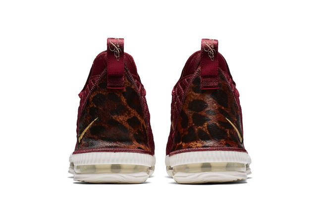 Nike,LeBron 16 “King” 豹纹点缀人气颇高!LeBron 16 “King” 将于本月发售! Nike,LeBron 16 “King” 豹纹点缀人气颇高!LeBron 16 “King” 将于本月发售!