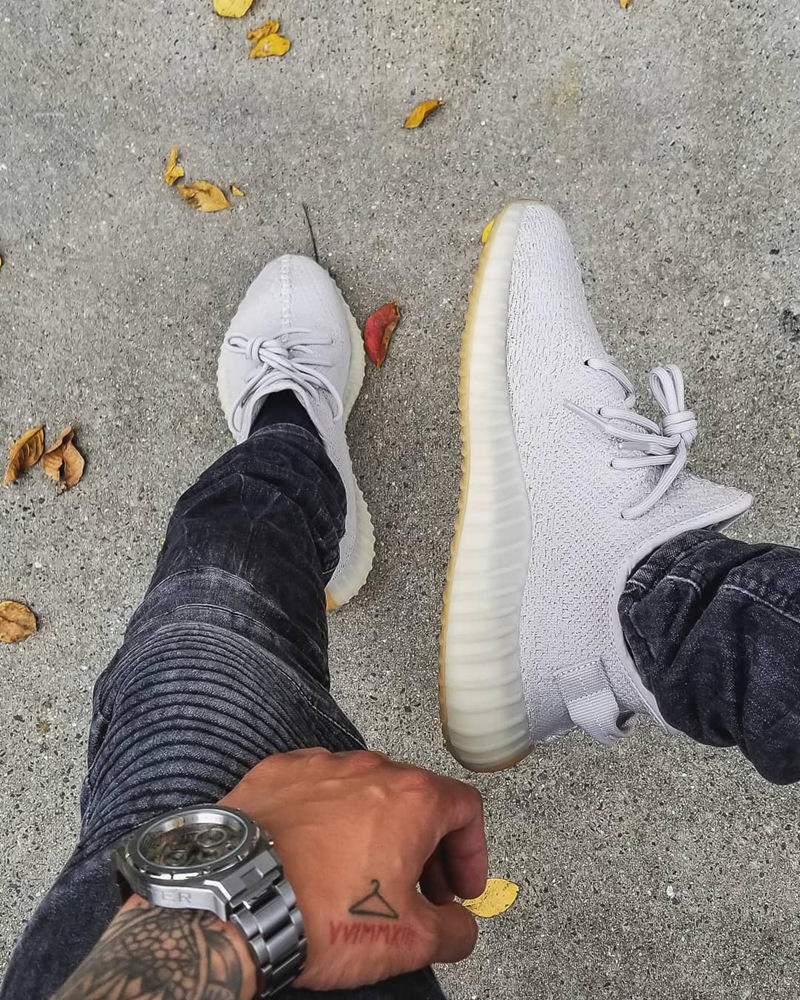 adidas,Yeezy Boost 350 V2,发售,上 大地色系上脚超帅!芝麻 Yeezy Boost 350 V2 终于要来了! adidas,Yeezy Boost 350 V2,发售,上 大地色系上脚超帅!芝麻 Yeezy Boost 350 V2 终于要来了!