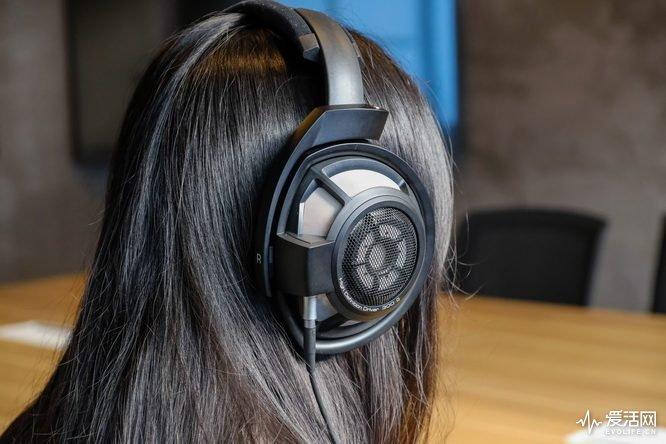 用森海塞尔HD800S体验什么叫高处不胜寒