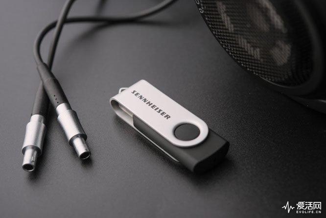 用森海塞尔HD800S体验什么叫高处不胜寒