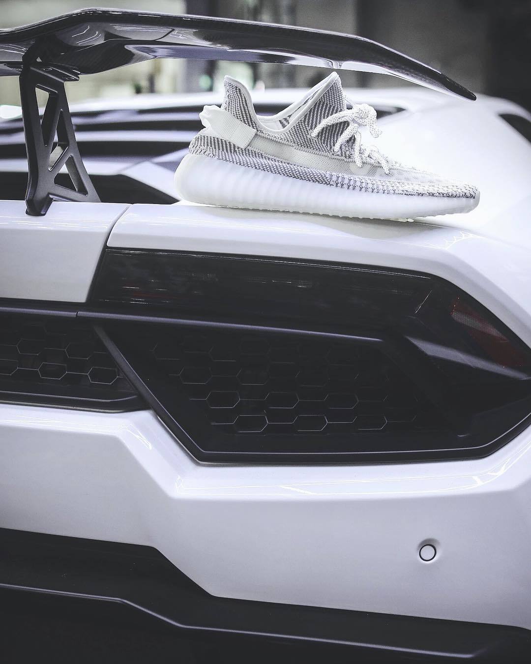 adidas,Yeezy 350 V2,发售 发售信息有变!半透明 Yeezy Boost 350 V2 近期关注度不低! adidas,Yeezy 350 V2,发售 发售信息有变!半透明 Yeezy Boost 350 V2 近期关注度不低!