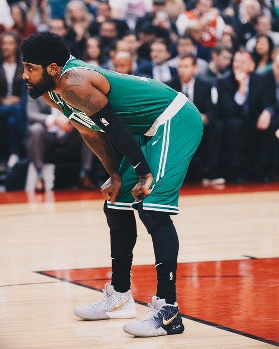 Kyrie 4 spotlight Clearance