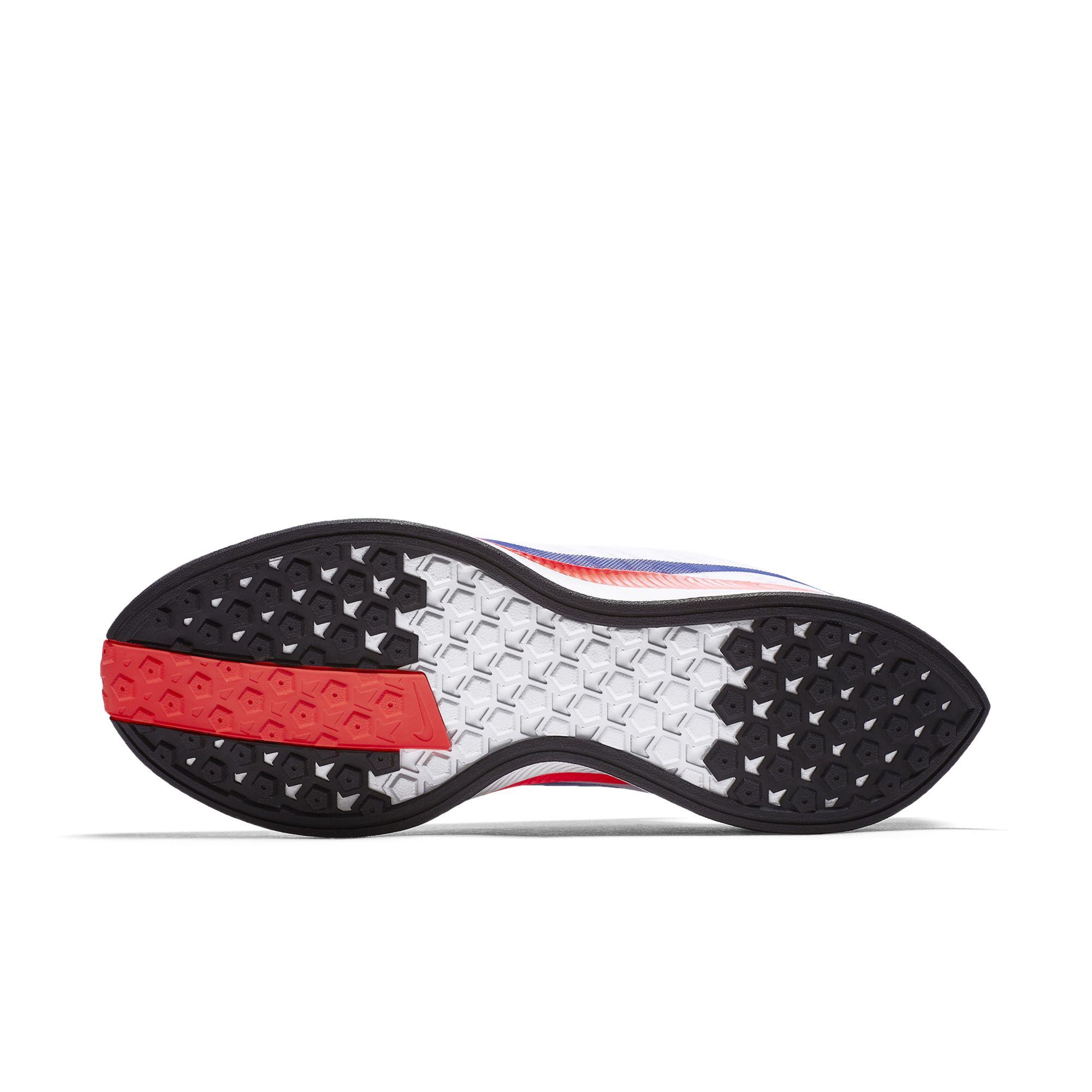 BQ6895-100,Pegasus 35,Pegasus BQ6895-100 辨识度极高的红蓝鸳鸯！上海限定 Nike Pegasus 35 Turbo 刚刚发售