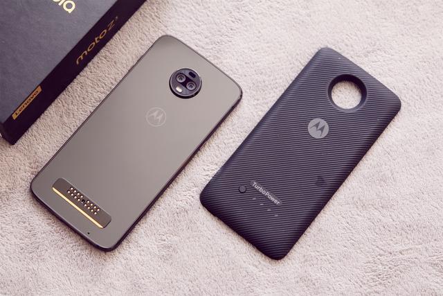 【图片26】Motorola z3体验：全面屏、侧边指纹、后置双摄，不止模块化