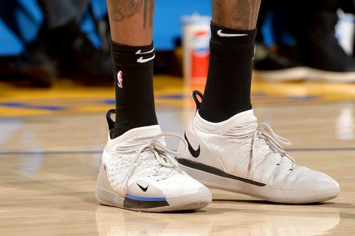 战湖人, 杜兰特再度穿上卡其色Nike KD11 PE亮相赛场