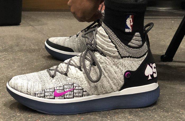 近赏杰·威廉姆斯脚下客制版Nike KD11