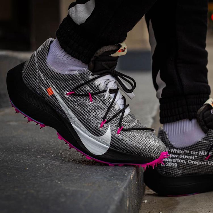 OFF-WHITE,Nike,Vapor Street  OW x Vapor Street 全新上脚图！3 款配色谁是你的菜？