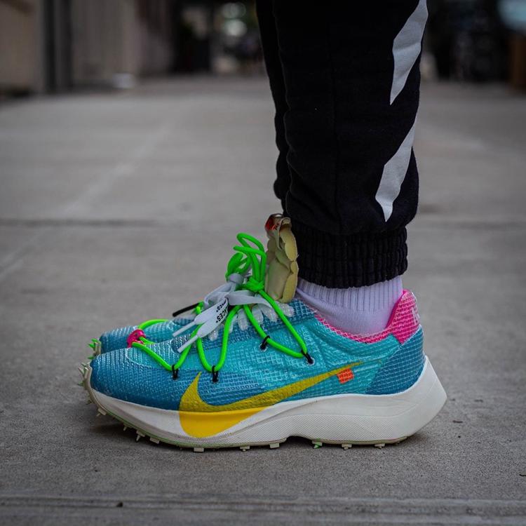 OFF-WHITE,Nike,Vapor Street  OW x Vapor Street 全新上脚图！3 款配色谁是你的菜？