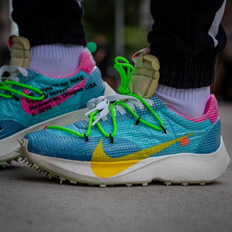 OFF-WHITE,Nike,Vapor Street  OW x Vapor Street 全新上脚图！3 款配色谁是你的菜？