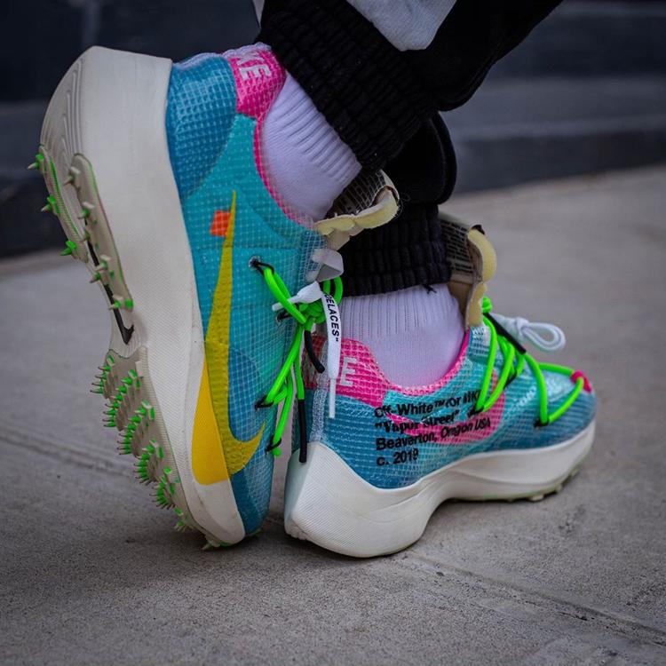 OFF-WHITE,Nike,Vapor Street  OW x Vapor Street 全新上脚图！3 款配色谁是你的菜？