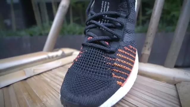 Boost变了，不再有踩屎感，阿迪达斯很大胆