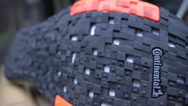 Boost变了，不再有踩屎感，阿迪达斯很大胆