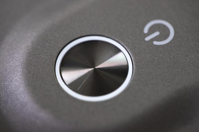 在家也能体验超大酷炫影院？冰镇西瓜般的畅爽体验爽翻天