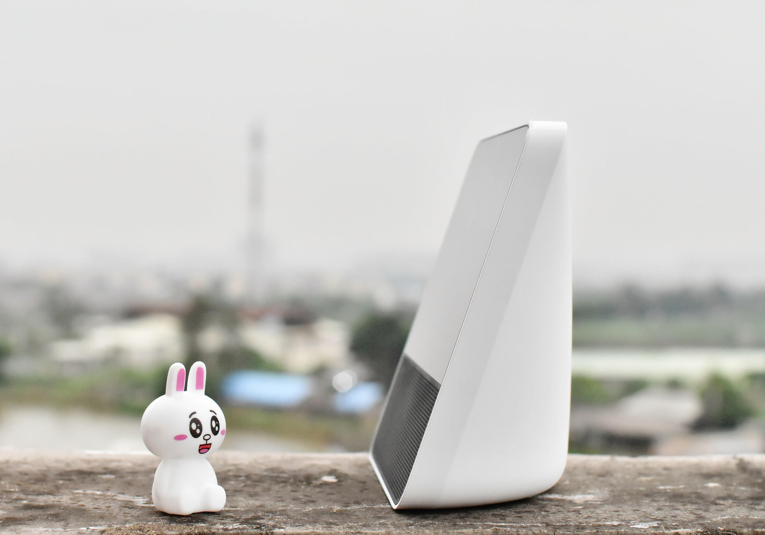 小爱同学飘了！Redmi小爱触屏音箱不仅屏大，还能隔空刷抖音
