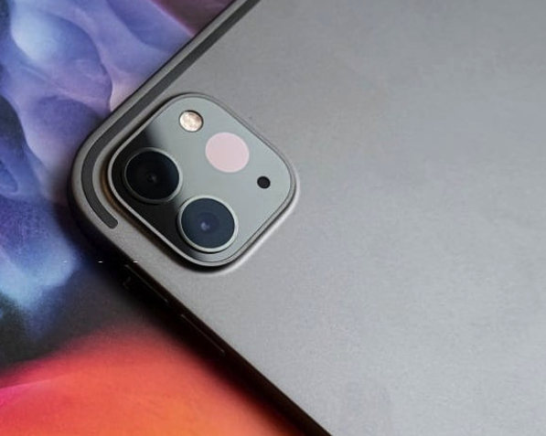 不妥协的极致体验：iPad Pro妙控键盘套装深度体验