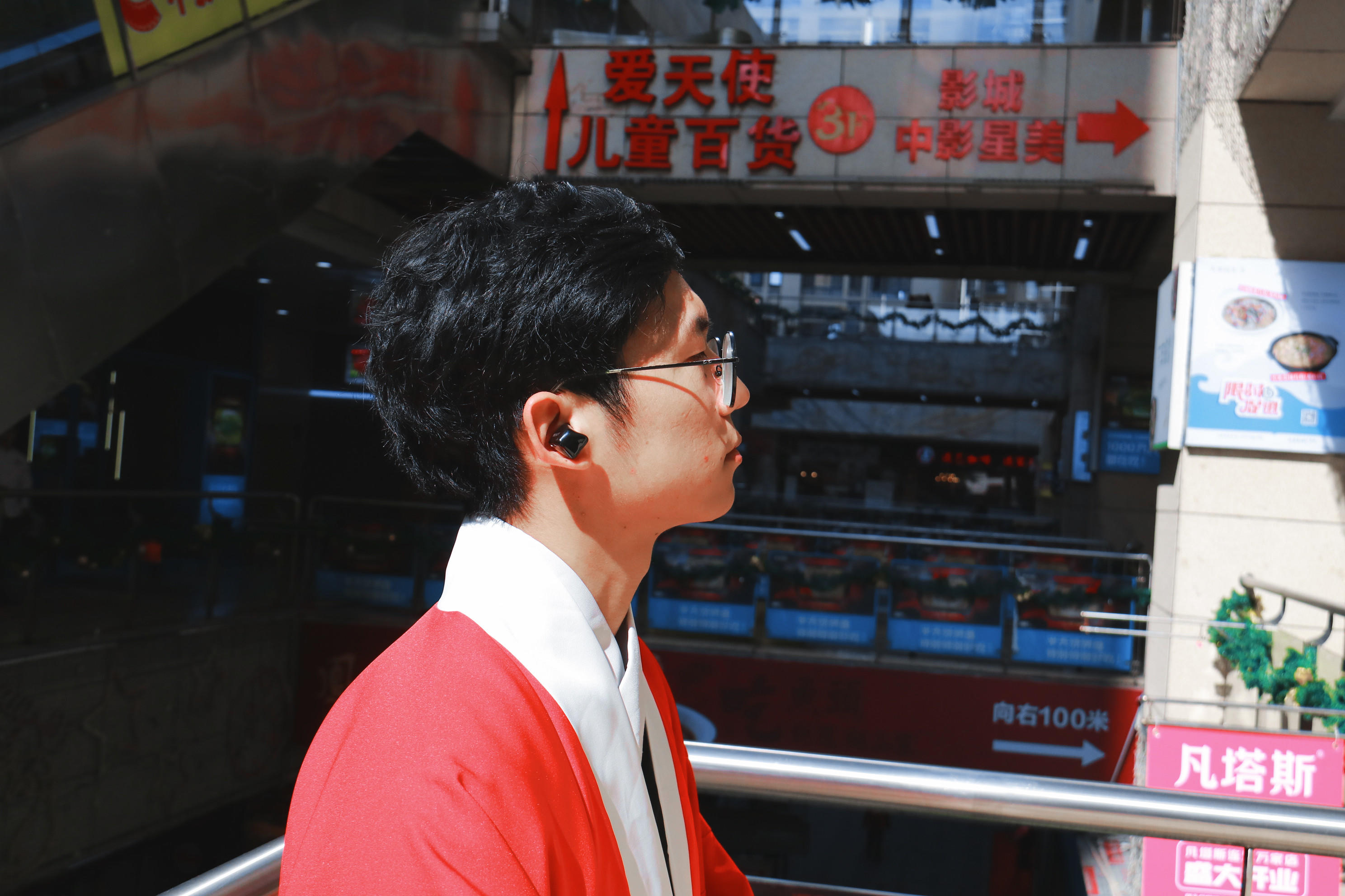 蓝牙耳机大爆市场，黑白神配还第一次见，ATW-S6上手实测