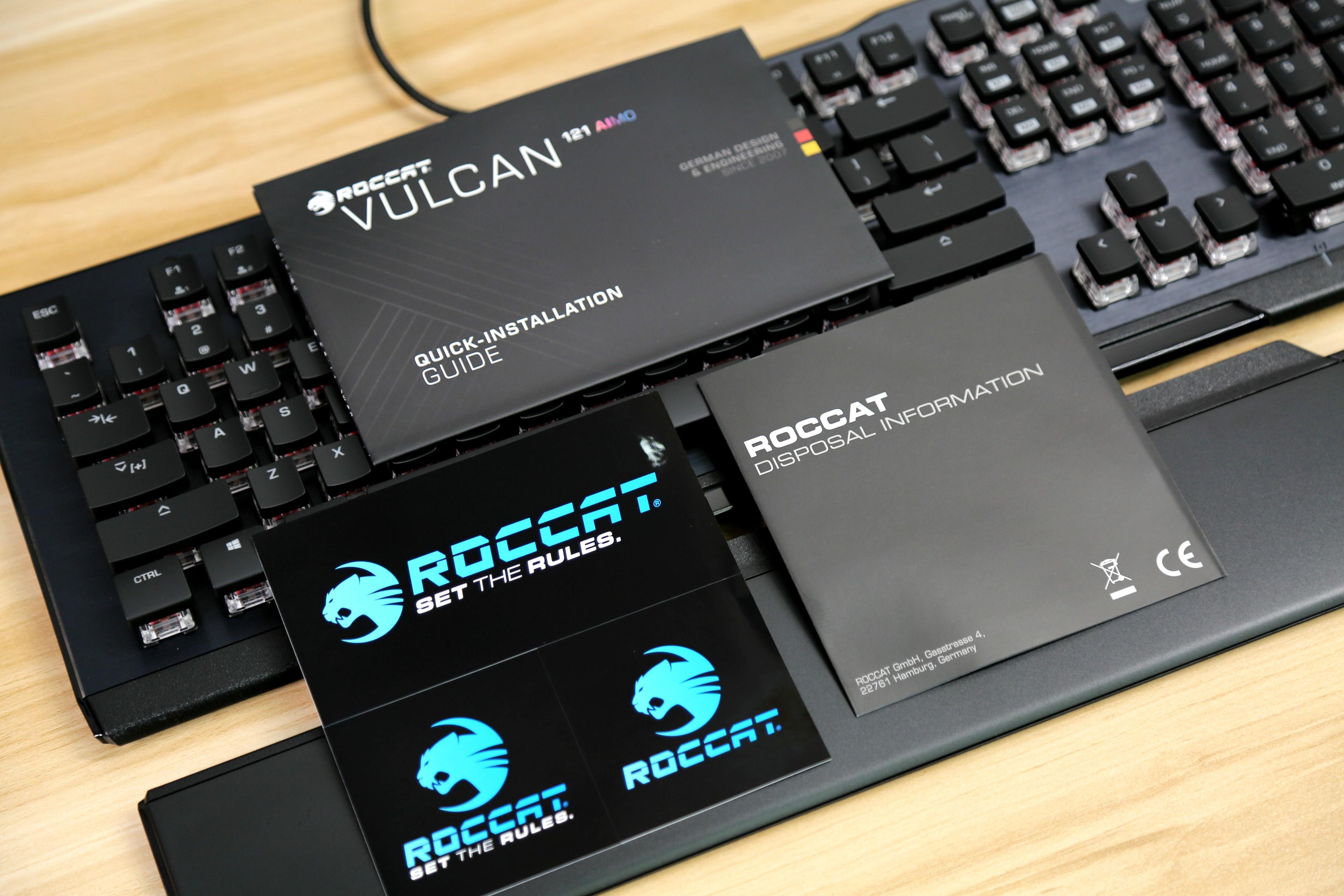 有信仰的电竞桌面要有与众不同的光：冰豹Vulcan121全彩机械键盘