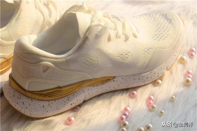 小米有品上线，性价比在袭，咕咚智能跑鞋10K挑战暴利？