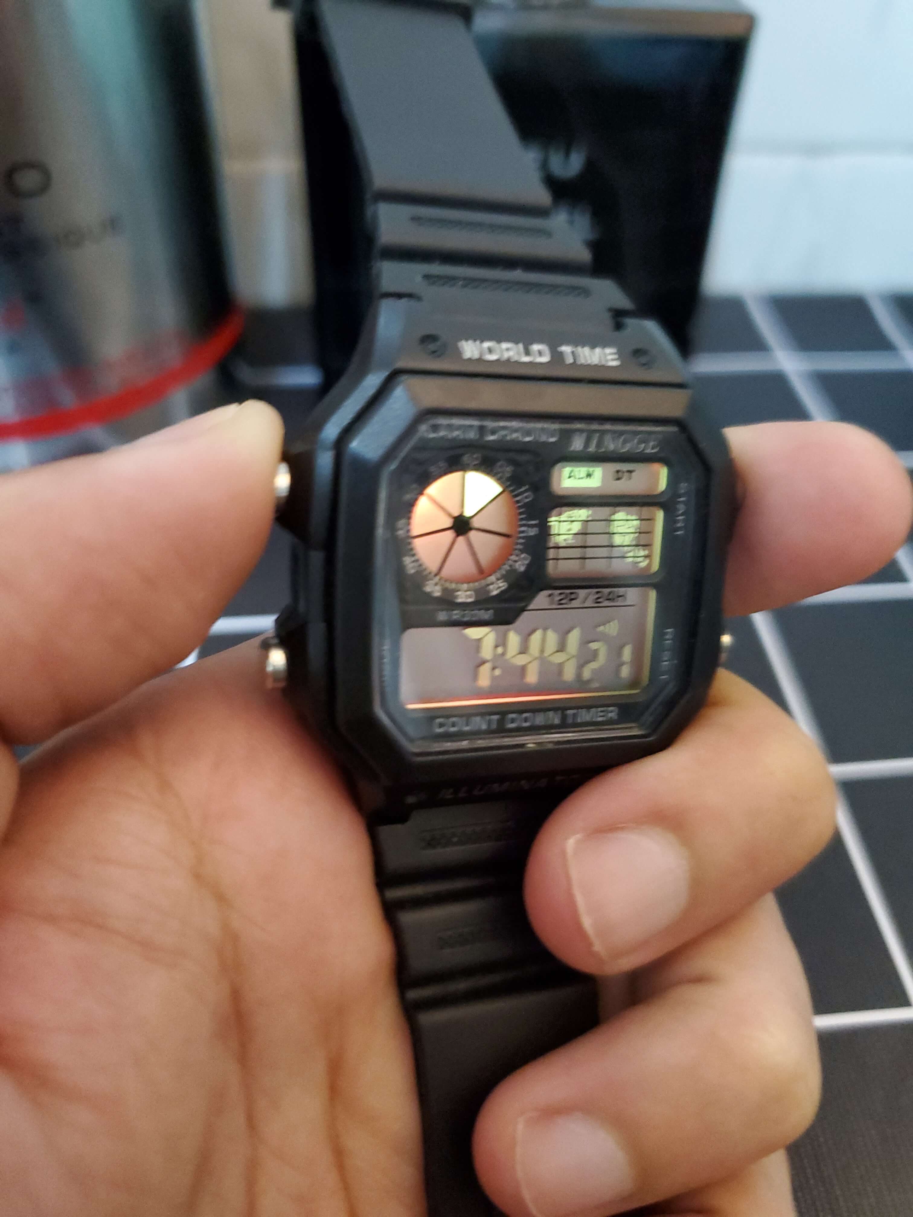 年轻人的第一款备用手表?20元不到电子表上手简评