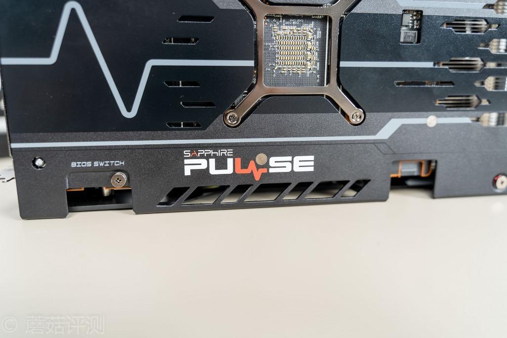 体验优秀，潜力太深！蓝宝石RX5500XT白金版OC显卡 评测