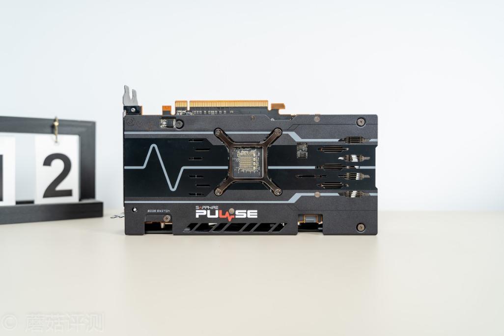 体验优秀，潜力太深！蓝宝石RX5500XT白金版OC显卡 评测
