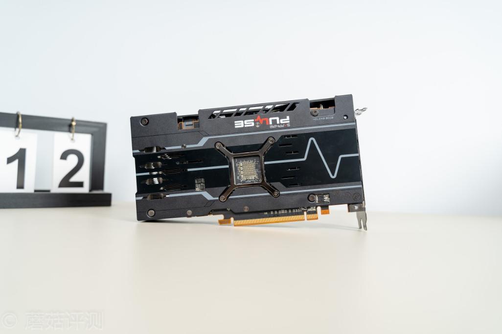 体验优秀，潜力太深！蓝宝石RX5500XT白金版OC显卡 评测