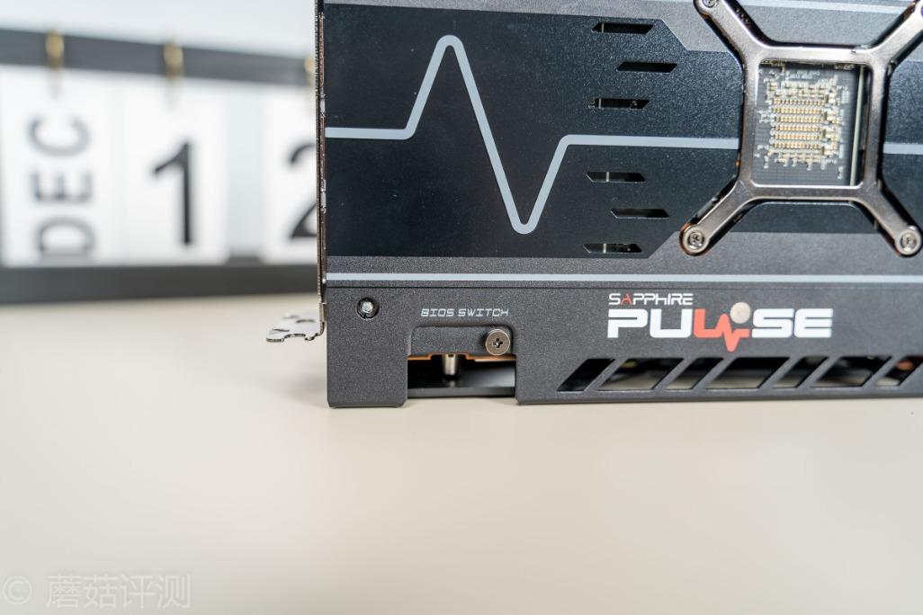 体验优秀，潜力太深！蓝宝石RX5500XT白金版OC显卡 评测