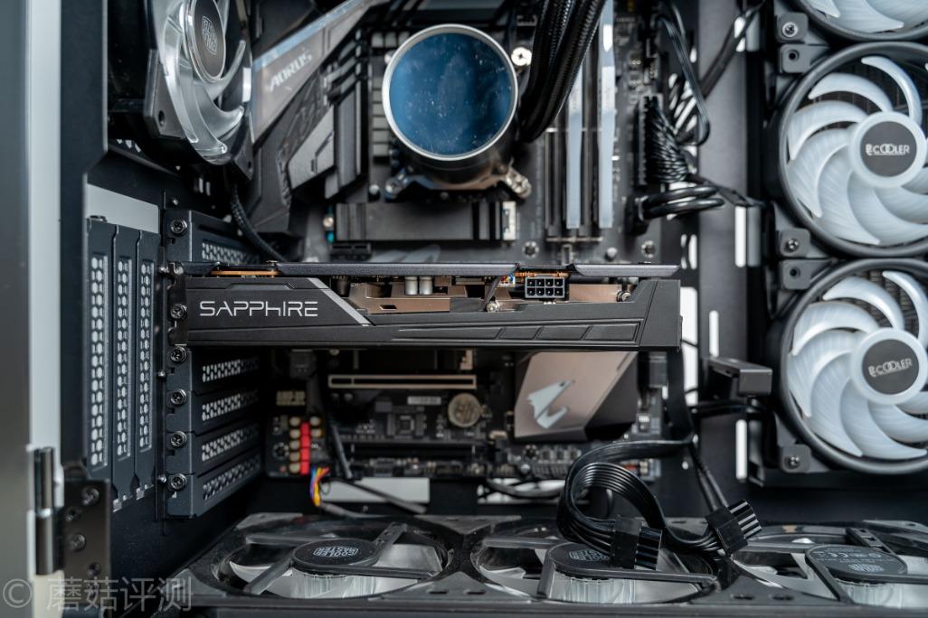 体验优秀，潜力太深！蓝宝石RX5500XT白金版OC显卡 评测