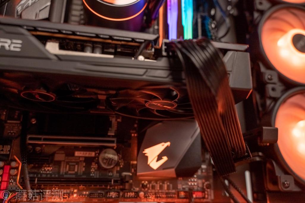 体验优秀，潜力太深！蓝宝石RX5500XT白金版OC显卡 评测