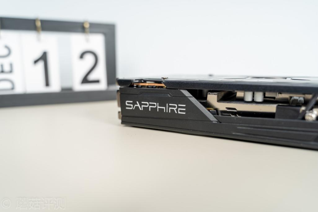 体验优秀，潜力太深！蓝宝石RX5500XT白金版OC显卡 评测