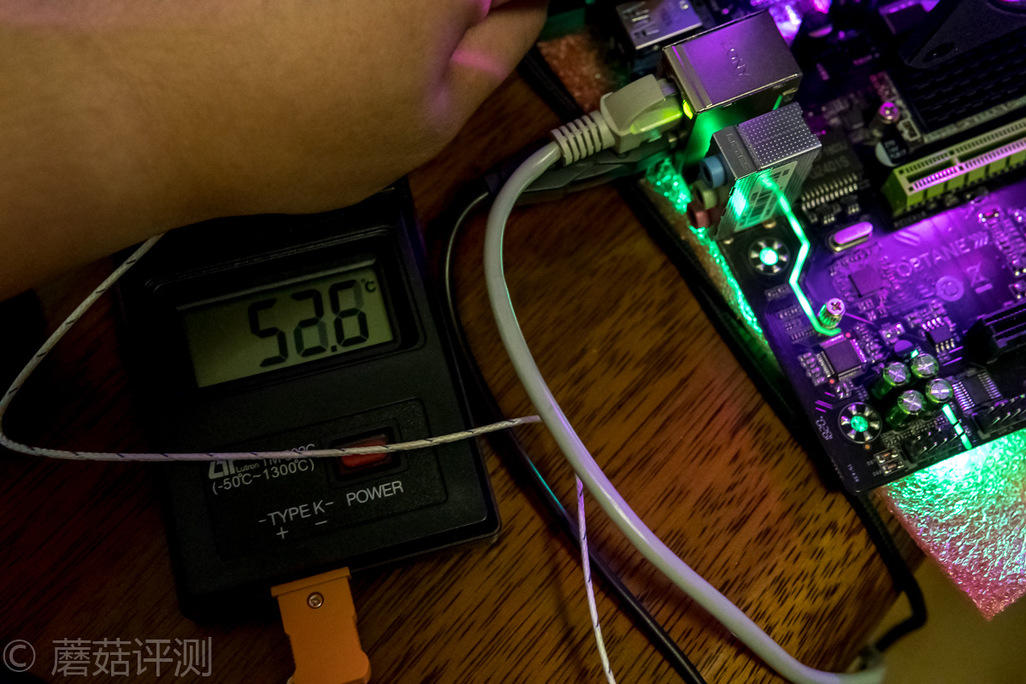 独特组合，反而拥有神奇效果——铭瑄挑战者B360M主板搭配i7 8700