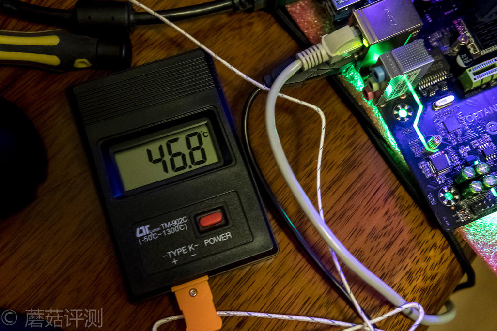 独特组合，反而拥有神奇效果——铭瑄挑战者B360M主板搭配i7 8700