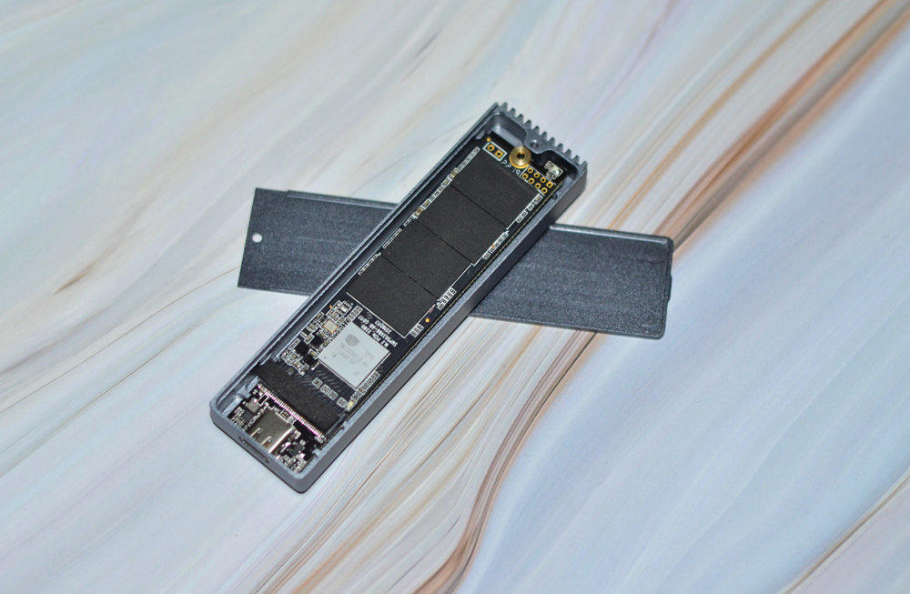 短小精悍,多快好爽:Orico 迅龙 V500 M.2 NVMe SSD