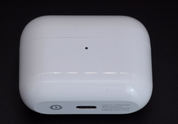 荣耀亲选CE79耳机,享受耳内升华快意感觉