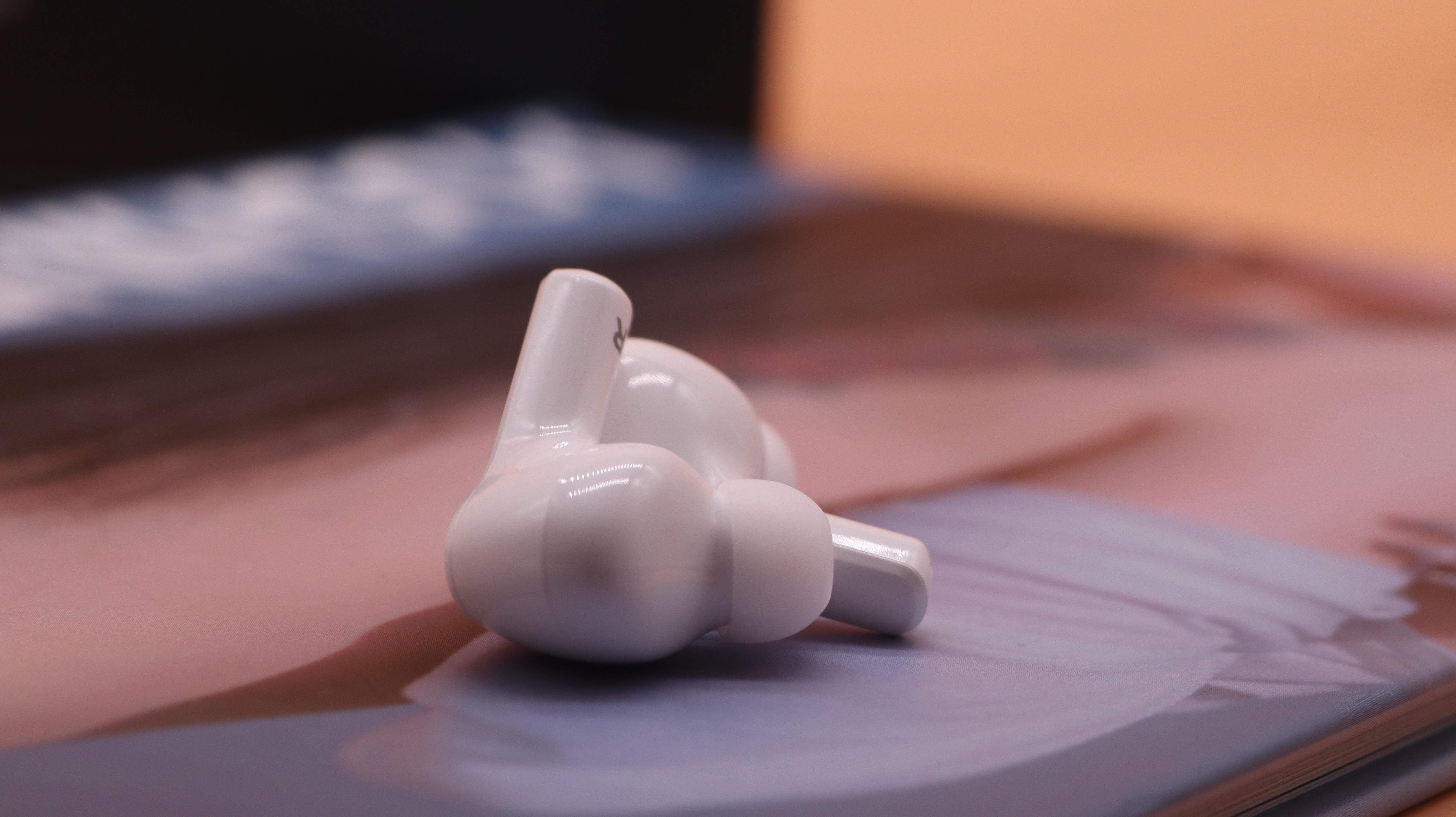 荣耀亲选CE79耳机,享受耳内升华快意感觉